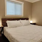 Private Suite W King Bed, Ground Level, Naturally Bright